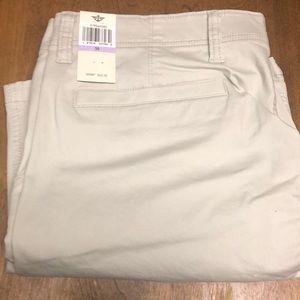 Dockers shorts size 38!-new
